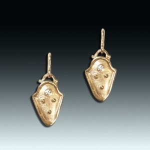 "Shield" 18 karat gold earrings